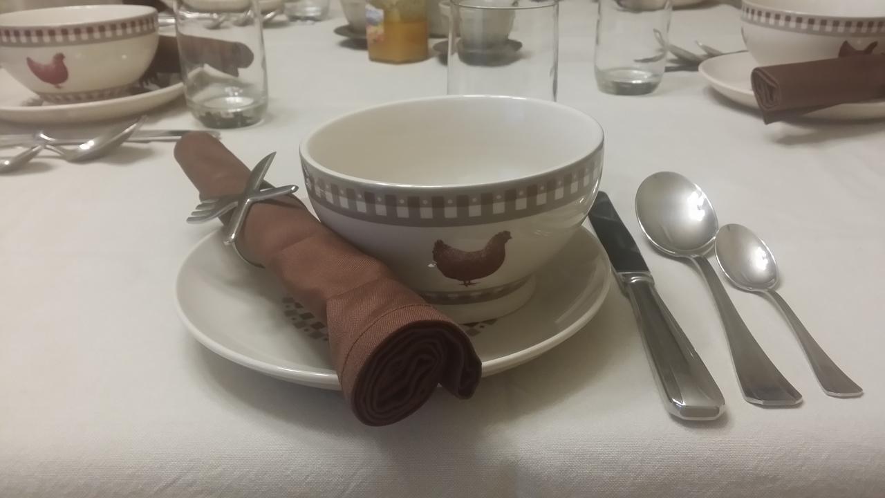 Auberge De Pachoquin Meounes-les-Montrieux Eksteriør billede