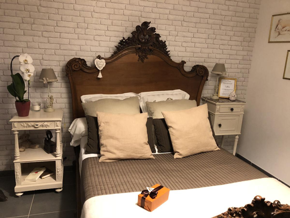 Auberge De Pachoquin Meounes-les-Montrieux Eksteriør billede