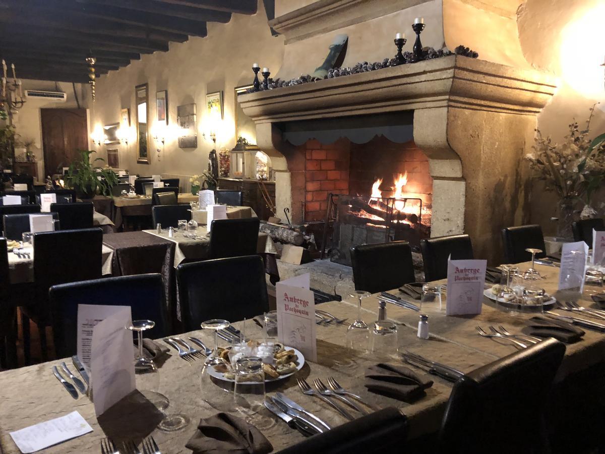 Auberge De Pachoquin Meounes-les-Montrieux Eksteriør billede